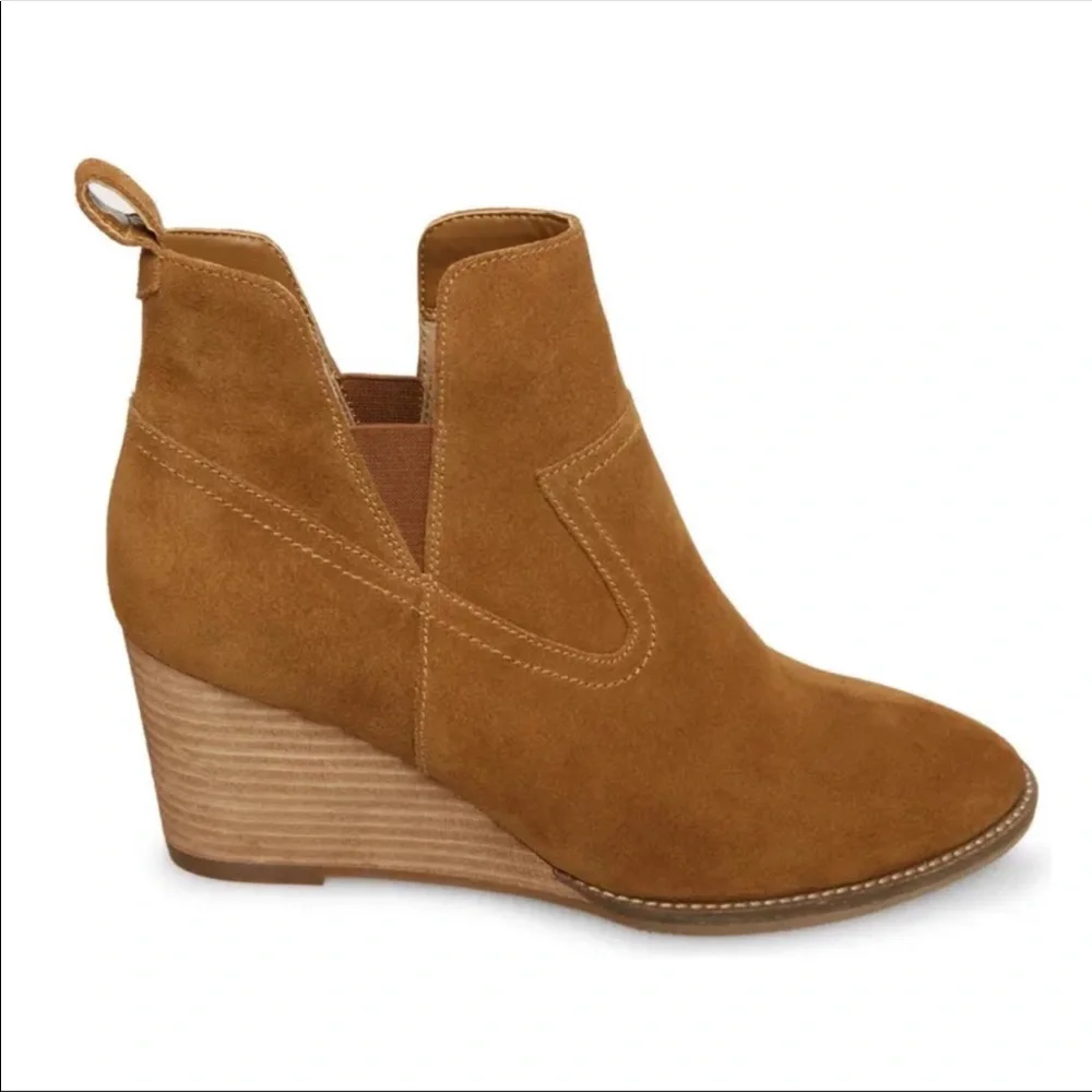 Blondo Irving Suede Ankle Wedge Bootie Sz 7.5 - Picture 3 of 8